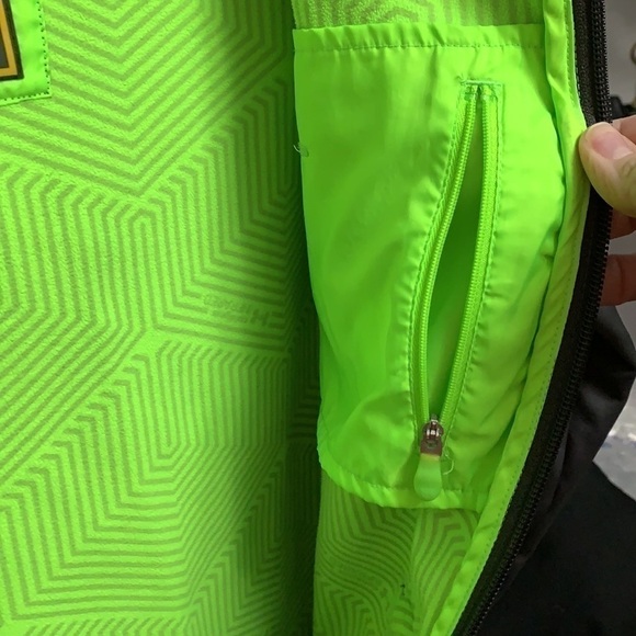 UNDER Armour | lined polyester jacket with hood - Picture 5 of 6